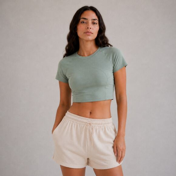 lululemon athletica Tops - Lululemon Swiftly Tech Crop Top Womens 6 Green Crewneck Short Sleeve